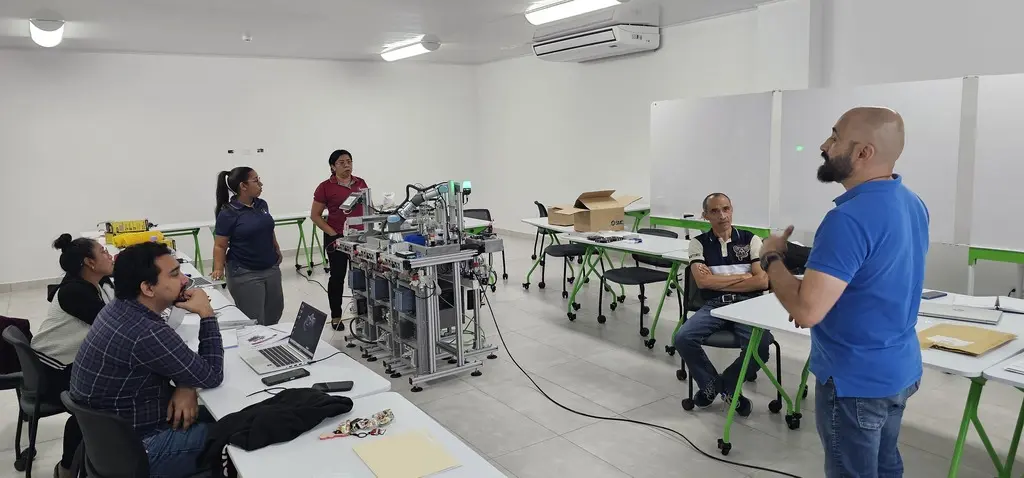 profesorado robotica don vosco - Bosco Tech es sólo para chicos