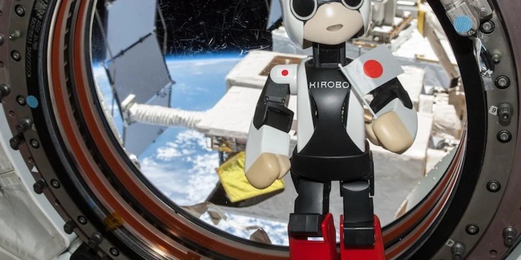 robot kirobo - Qué hace kirobo mini