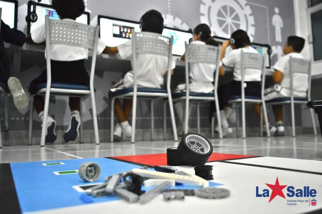 instituto la salle robotica - Qué papel juega la inteligencia artificial en la robótica