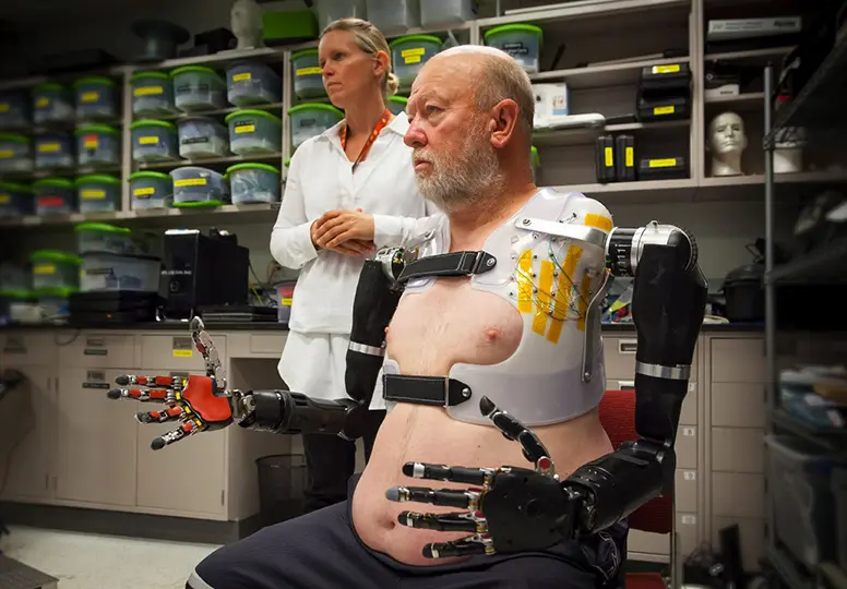 balseiro protesis robotica - Qué se hace en el Instituto Balseiro
