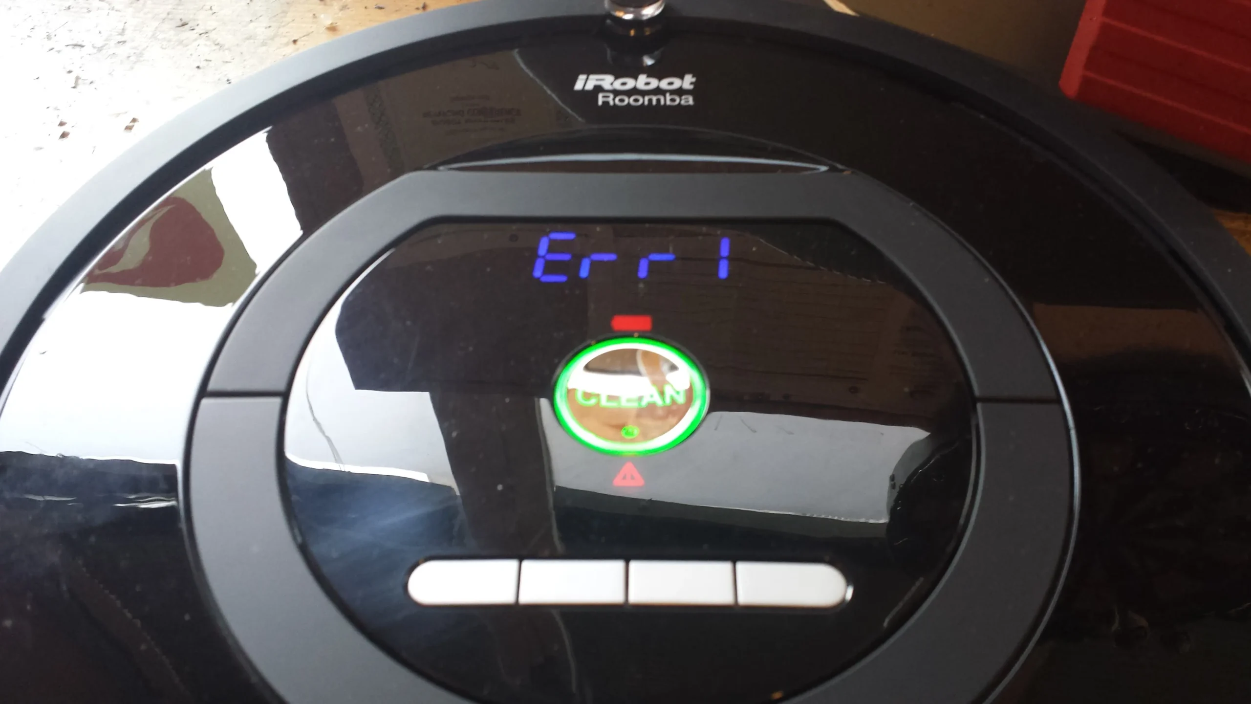 Aspiradora robot marca: error al cargar - Causas y soluciones - Qué significa error de carga 1 en Roomba aspiradora robot marca error al cargar causas - Qué significa error de carga 1 en Roomba