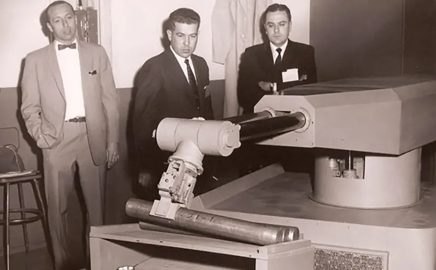 hydraulic powered robotic - Who invented the hydraulic power robotic arm